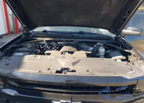 2017 Chevrolet Silverado 1500 2Lt from USA, damaged, VIN 3GCUKREC5HG183227